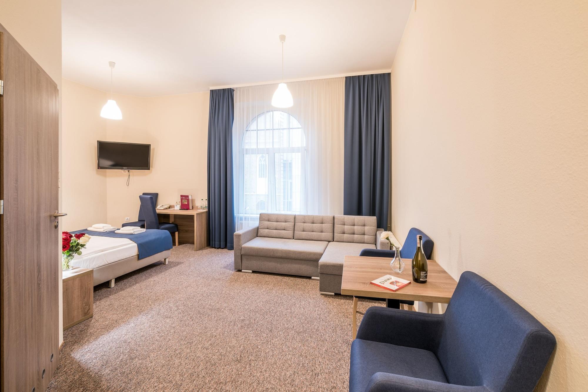Hotel Lothus فروتسواف المظهر الخارجي الصورة