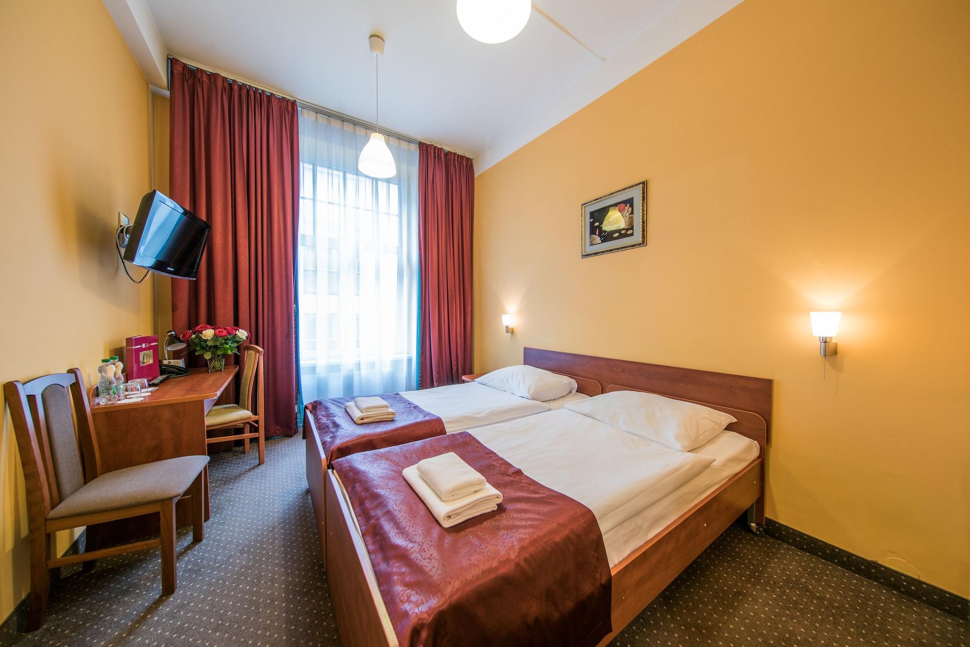 Hotel Lothus فروتسواف المظهر الخارجي الصورة