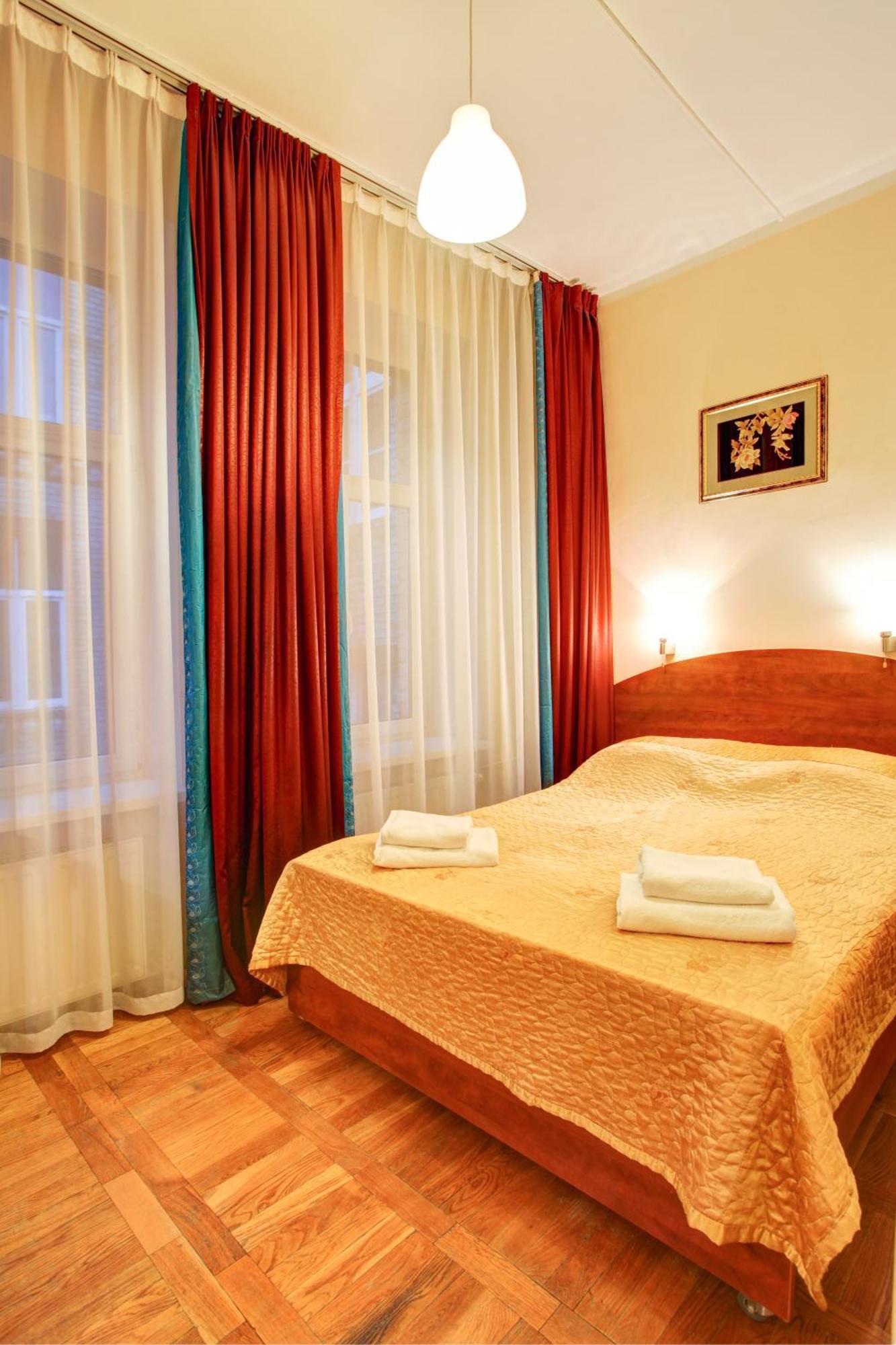 Hotel Lothus فروتسواف المظهر الخارجي الصورة