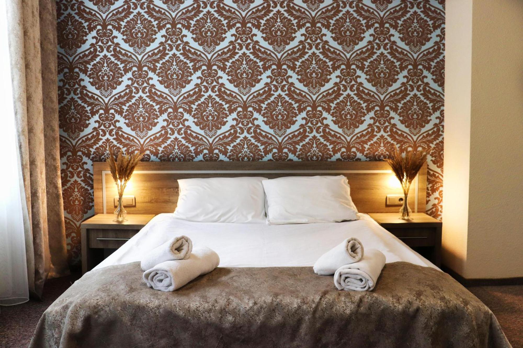 Hotel Lothus فروتسواف المظهر الخارجي الصورة