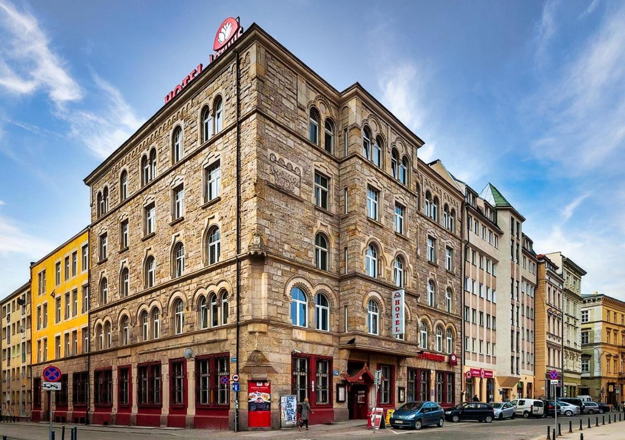 Hotel Lothus فروتسواف المظهر الخارجي الصورة